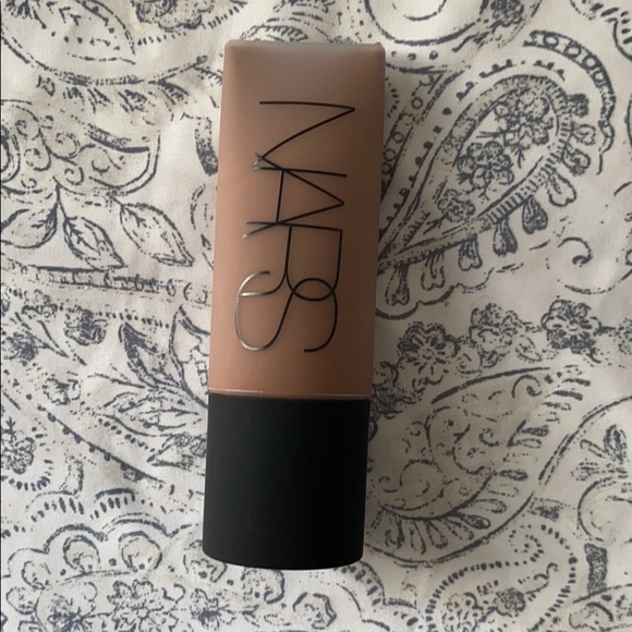 Nars brand new foundation - Picture 1 of 2